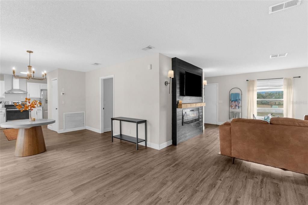 En Venta: $274,900 (3 camas, 2 baños, 1390 Pies cuadrados)