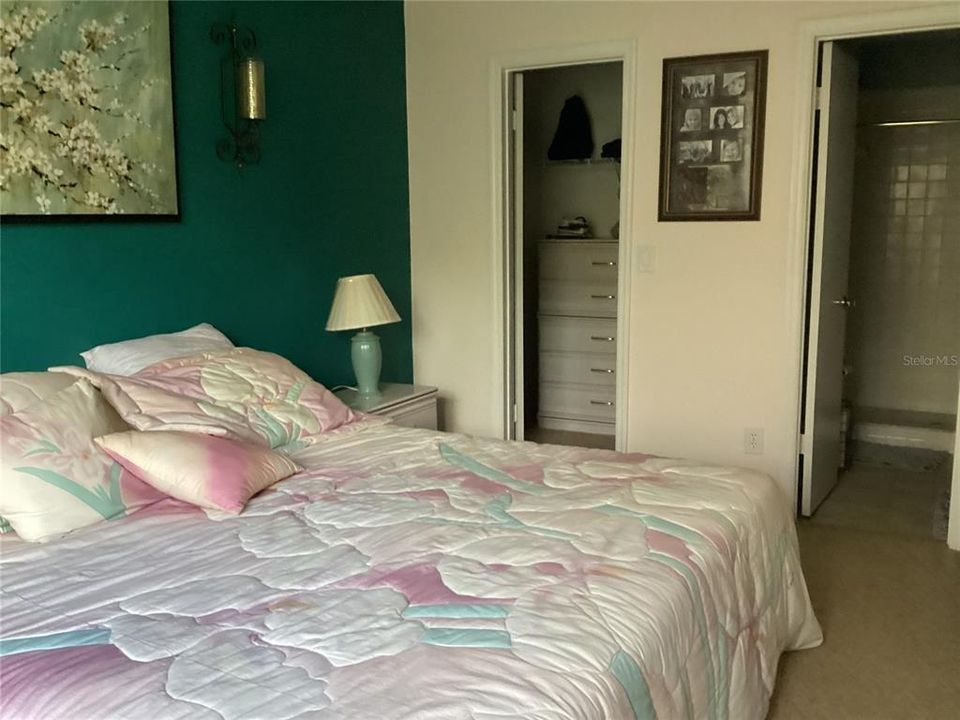 出租: $2,000 (2 贝兹, 2 浴室, 1013 平方英尺)