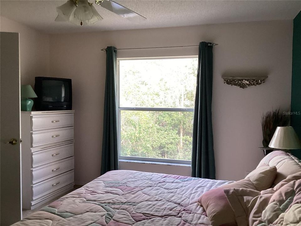 出租: $2,000 (2 贝兹, 2 浴室, 1013 平方英尺)