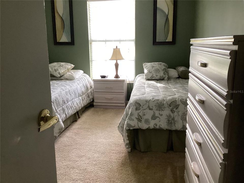 出租: $2,000 (2 贝兹, 2 浴室, 1013 平方英尺)