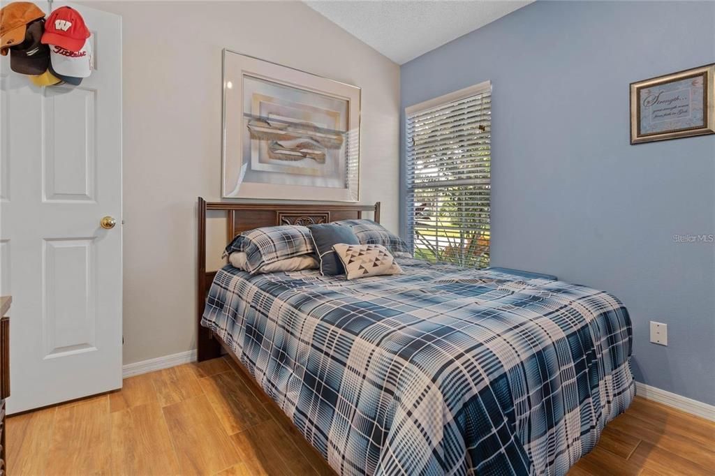 待售: $259,000 (2 贝兹, 2 浴室, 1097 平方英尺)