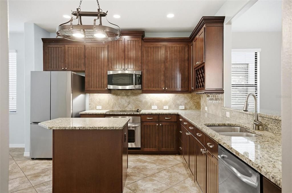 待售: $469,990 (3 贝兹, 2 浴室, 2117 平方英尺)