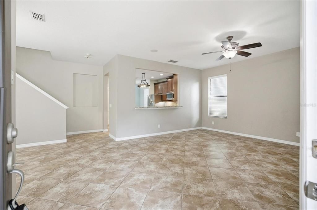 待售: $469,990 (3 贝兹, 2 浴室, 2117 平方英尺)