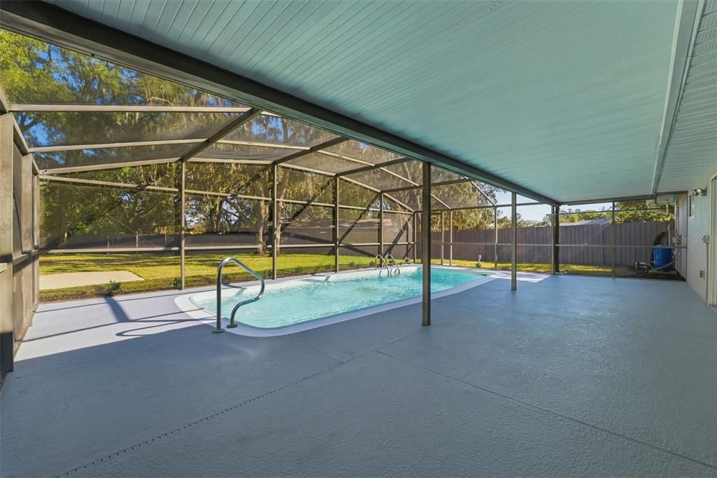 For Sale: $345,000 (4 beds, 2 baths, 1653 Square Feet)