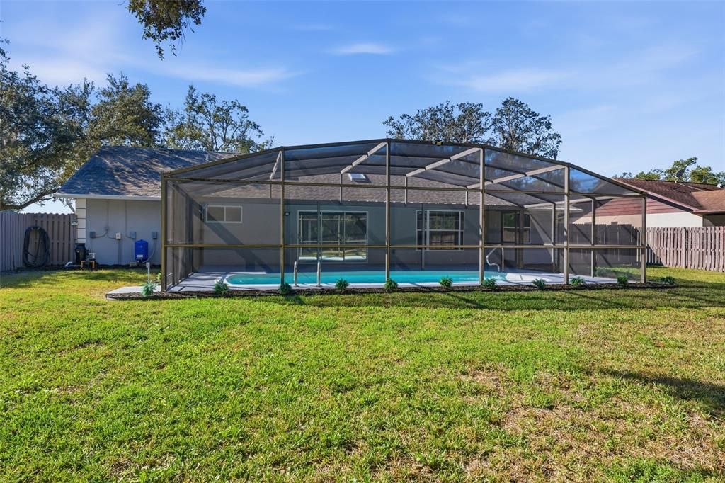 For Sale: $345,000 (4 beds, 2 baths, 1653 Square Feet)