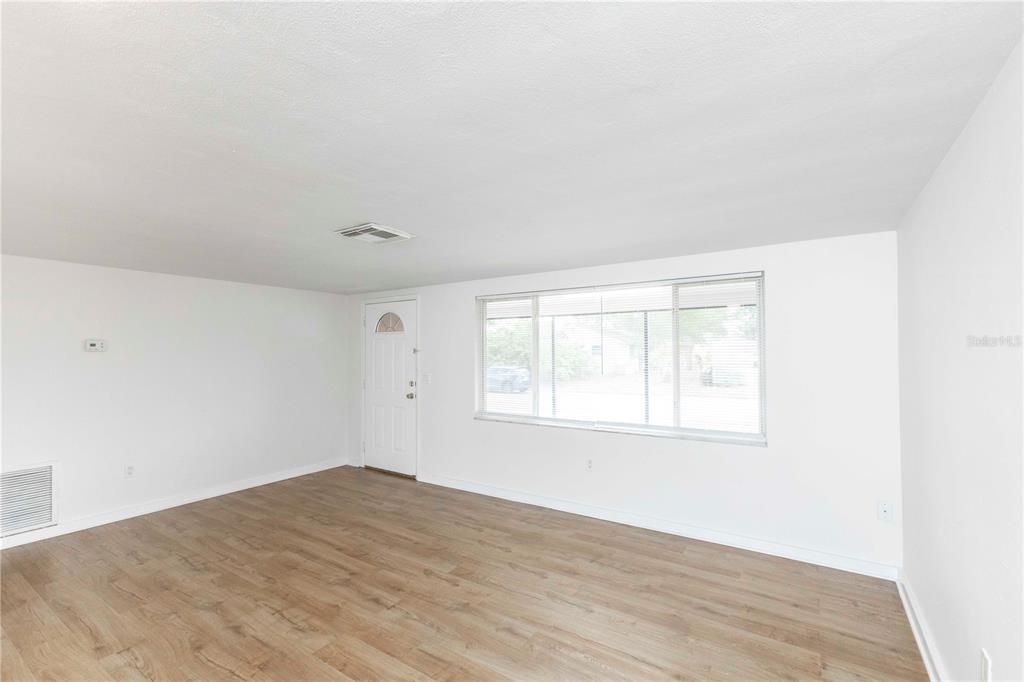 En Venta: $250,000 (3 camas, 2 baños, 1248 Pies cuadrados)