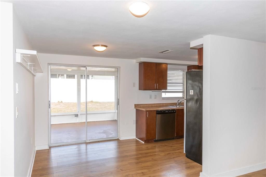 En Venta: $250,000 (3 camas, 2 baños, 1248 Pies cuadrados)