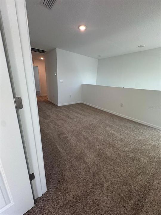 For Rent: $2,600 (4 beds, 2 baths, 2039 Square Feet)