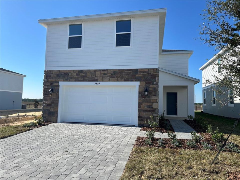 Recently Sold: $363,965 (4 beds, 2 baths, 2160 Square Feet)