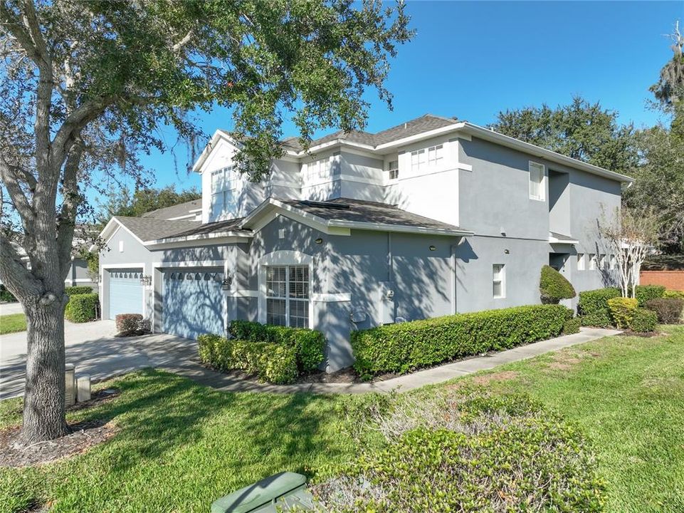 En Venta: $415,000 (3 camas, 3 baños, 2173 Pies cuadrados)