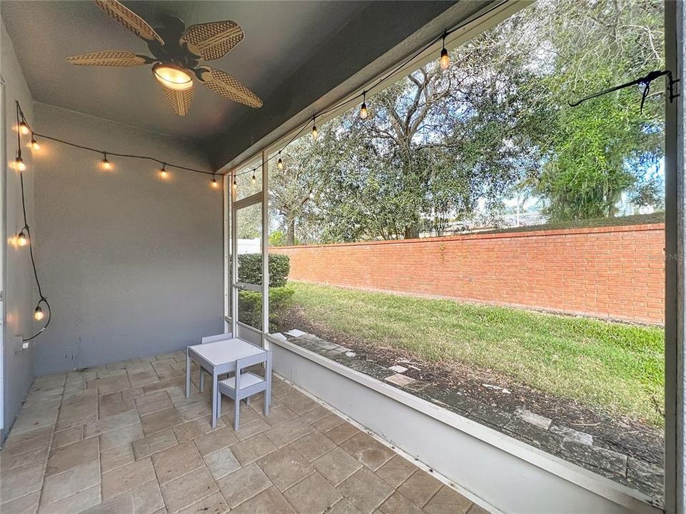 En Venta: $415,000 (3 camas, 3 baños, 2173 Pies cuadrados)