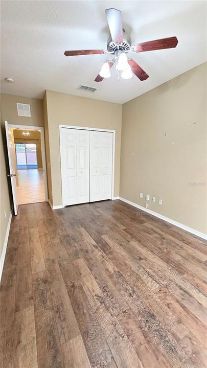 En Venta: $415,000 (3 camas, 3 baños, 2173 Pies cuadrados)