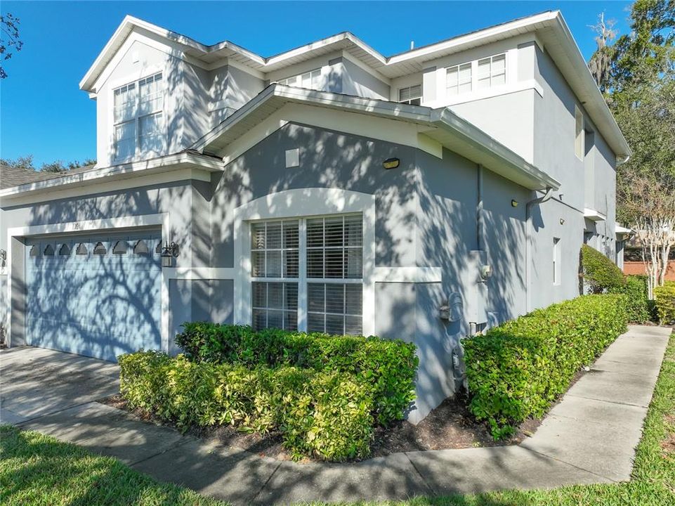 En Venta: $415,000 (3 camas, 3 baños, 2173 Pies cuadrados)