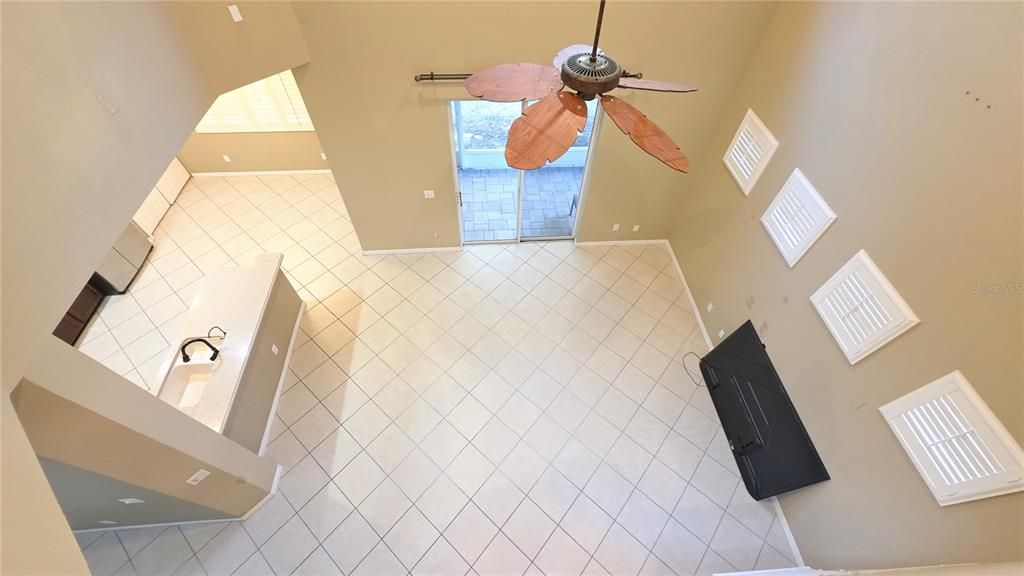 En Venta: $415,000 (3 camas, 3 baños, 2173 Pies cuadrados)