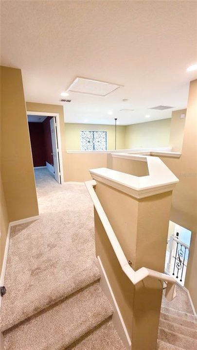 En Venta: $415,000 (3 camas, 3 baños, 2173 Pies cuadrados)