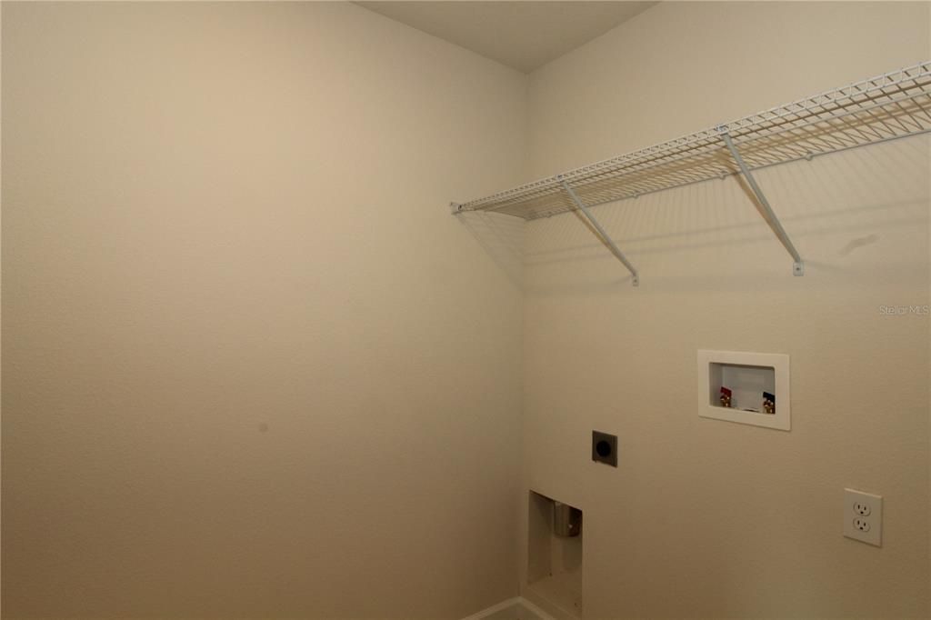 出租: $2,550 (4 贝兹, 3 浴室, 2310 平方英尺)