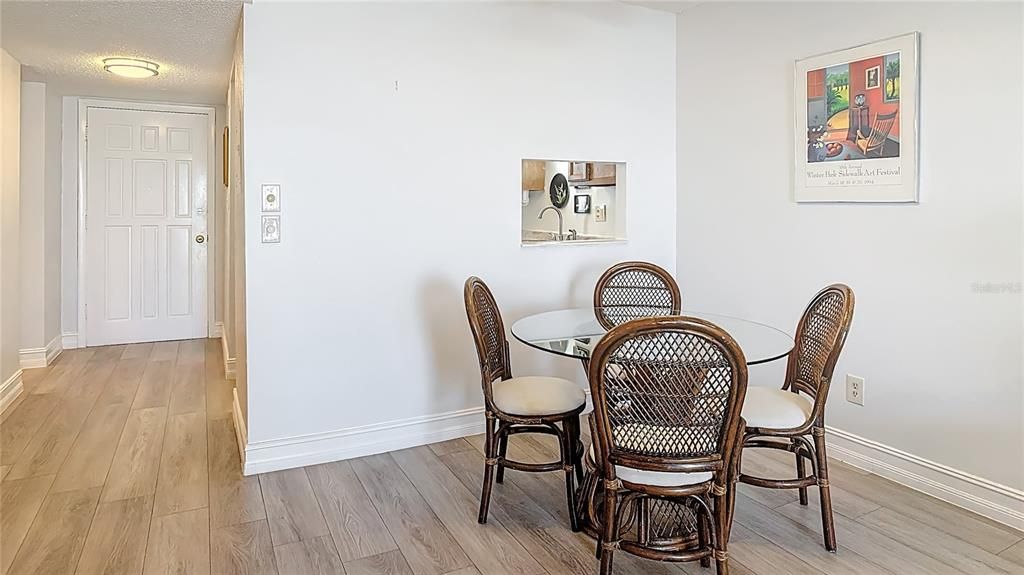 En Venta: $349,000 (1 camas, 1 baños, 701 Pies cuadrados)