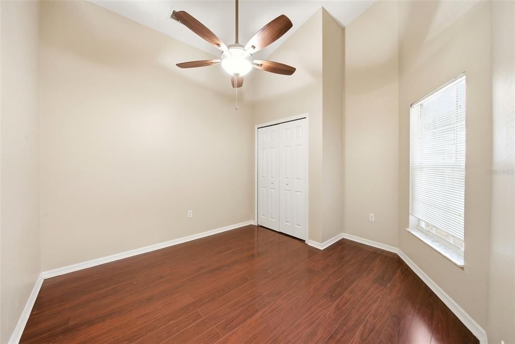 For Sale: $324,900 (3 beds, 2 baths, 1294 Square Feet)