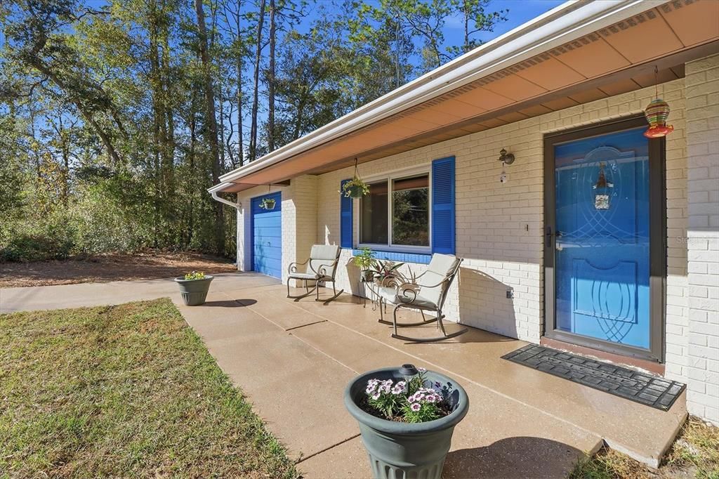 На продажу: $274,900 (3 спален, 2 ванн, 1427 Квадратных фут)