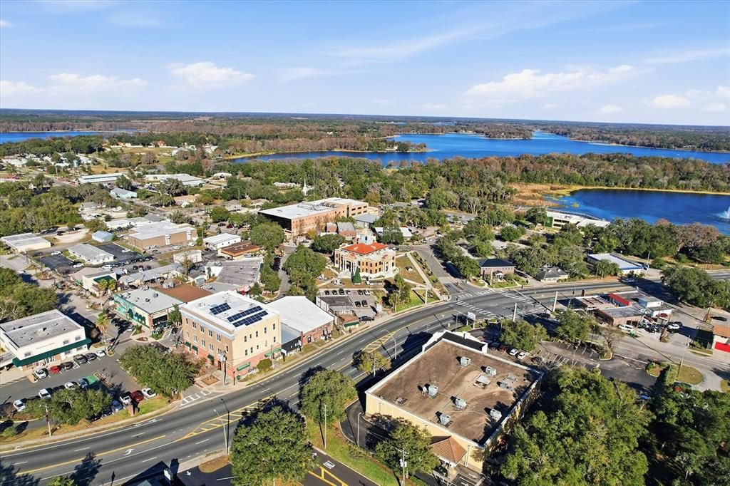 На продажу: $274,900 (3 спален, 2 ванн, 1427 Квадратных фут)