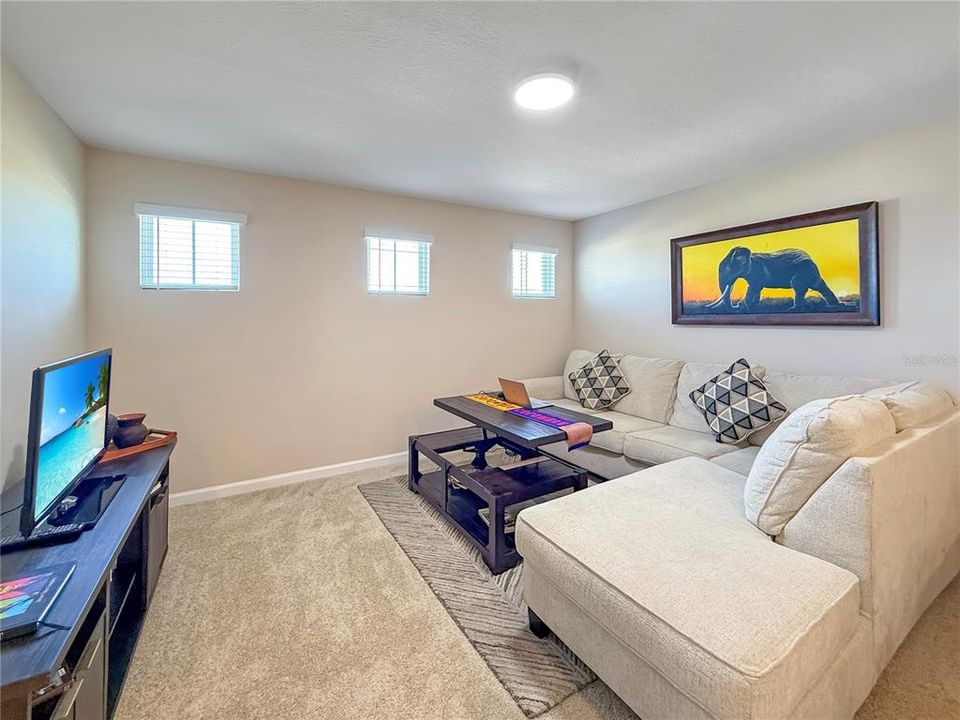 На продажу: $579,900 (5 спален, 3 ванн, 2796 Квадратных фут)