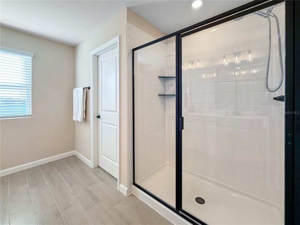 На продажу: $579,900 (5 спален, 3 ванн, 2796 Квадратных фут)