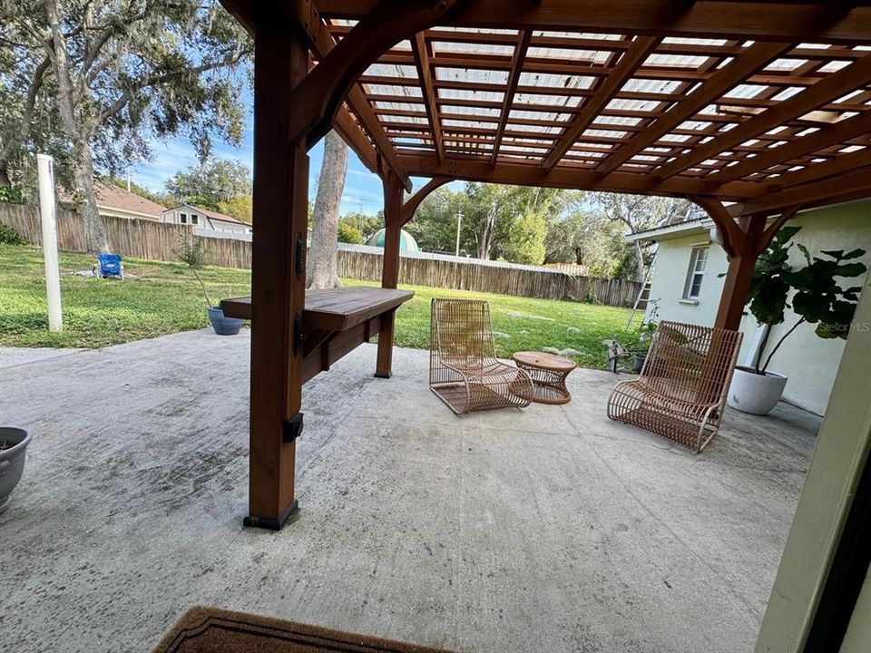 En Renta: $2,750 (3 camas, 2 baños, 2467 Pies cuadrados)