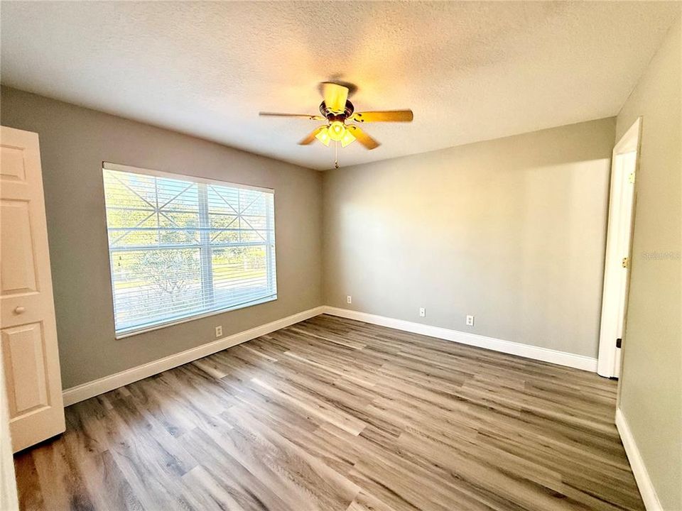 出租: $2,390 (3 贝兹, 2 浴室, 1408 平方英尺)