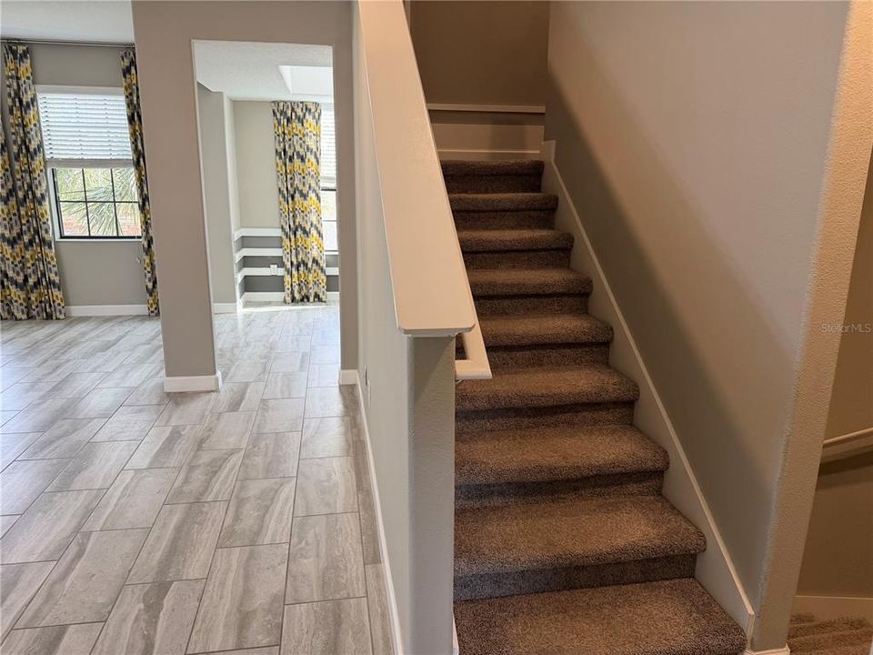 待售: $349,000 (4 贝兹, 4 浴室, 2596 平方英尺)