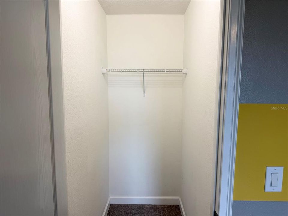 待售: $349,000 (4 贝兹, 4 浴室, 2596 平方英尺)