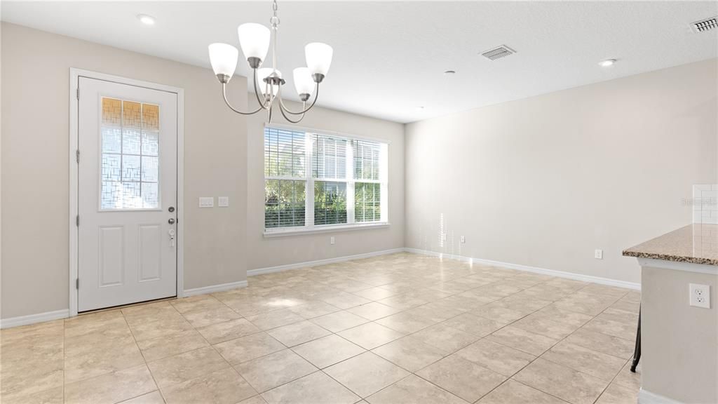 For Sale: $425,000 (3 beds, 2 baths, 1547 Square Feet)