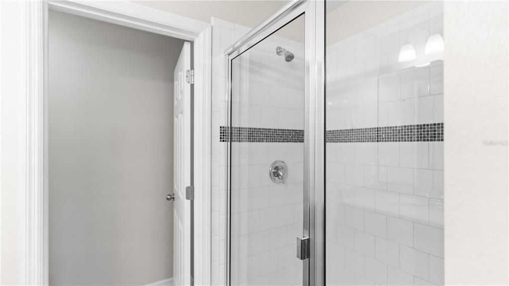 For Sale: $425,000 (3 beds, 2 baths, 1547 Square Feet)