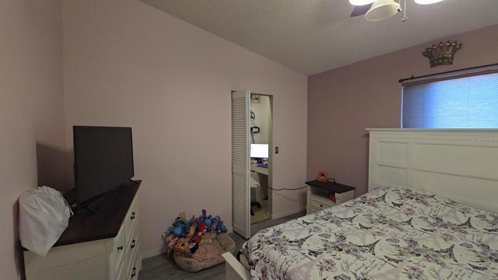 待售: $350,000 (2 贝兹, 2 浴室, 1136 平方英尺)