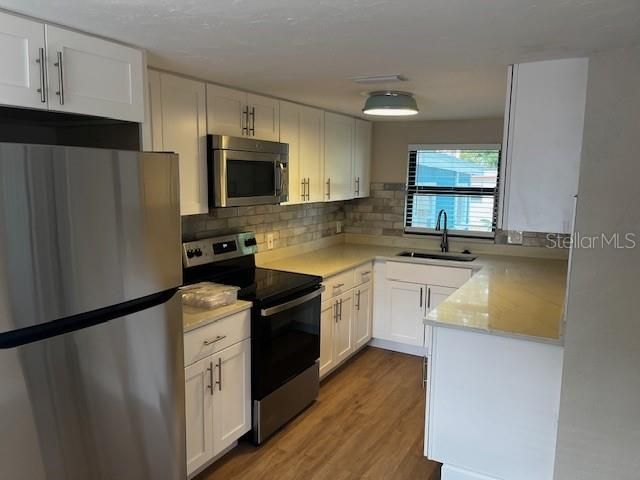 For Rent: $1,995 (2 beds, 1 baths, 1008 Square Feet)