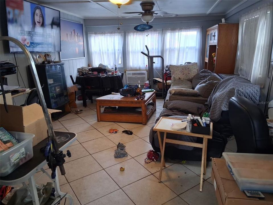 待售: $189,999 (3 贝兹, 2 浴室, 1626 平方英尺)