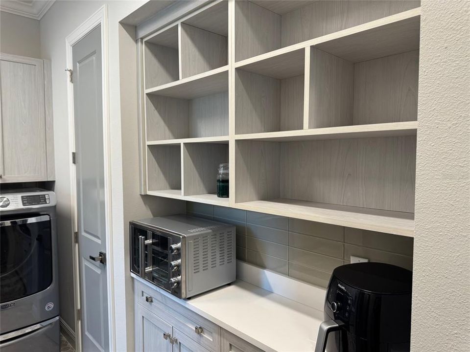 For Sale: $2,785,000 (3 beds, 4 baths, 3943 Square Feet)