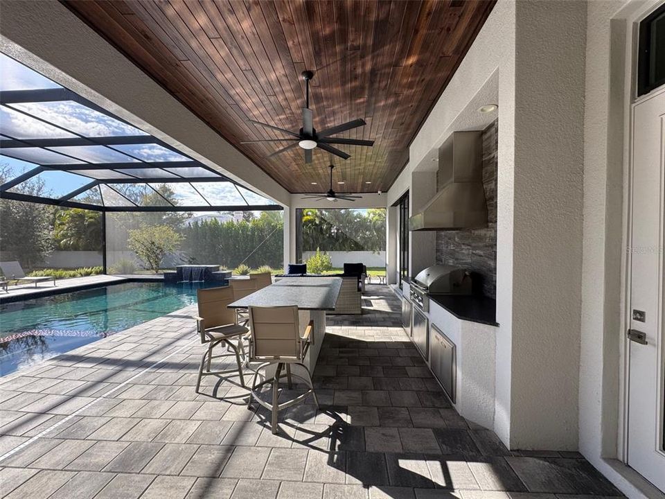 For Sale: $2,785,000 (3 beds, 4 baths, 3943 Square Feet)