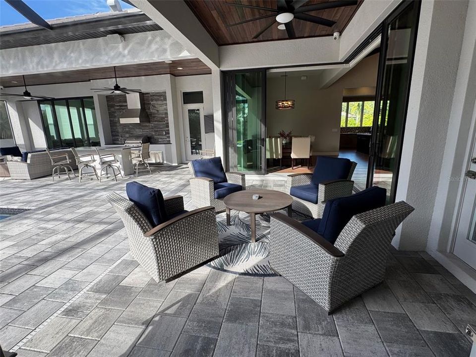 For Sale: $2,785,000 (3 beds, 4 baths, 3943 Square Feet)