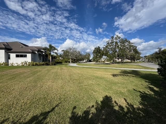 For Sale: $2,785,000 (3 beds, 4 baths, 3943 Square Feet)