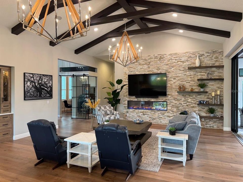 For Sale: $2,785,000 (3 beds, 4 baths, 3943 Square Feet)