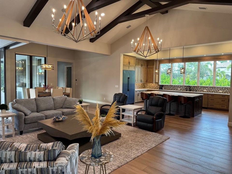 For Sale: $2,785,000 (3 beds, 4 baths, 3943 Square Feet)