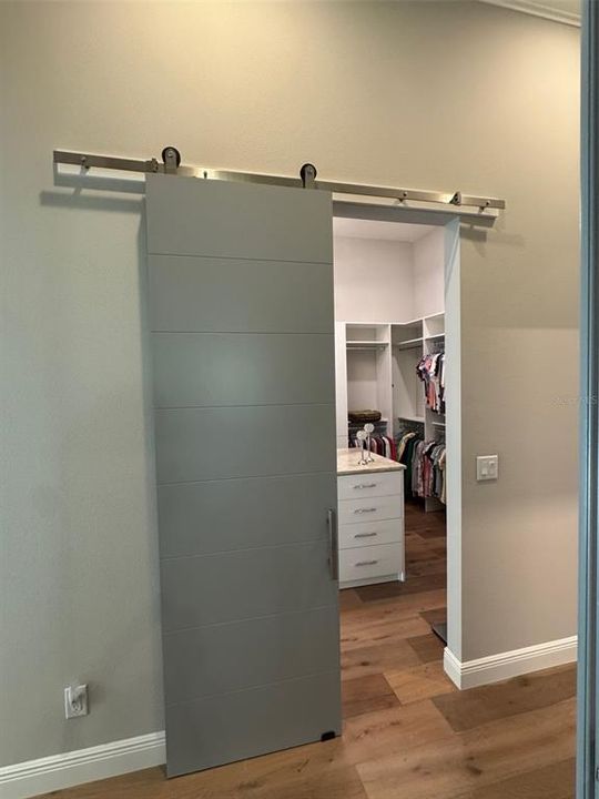 For Sale: $2,785,000 (3 beds, 4 baths, 3943 Square Feet)