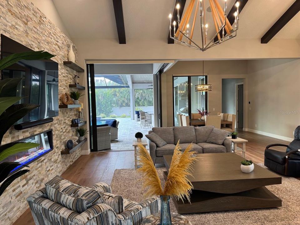 For Sale: $2,785,000 (3 beds, 4 baths, 3943 Square Feet)