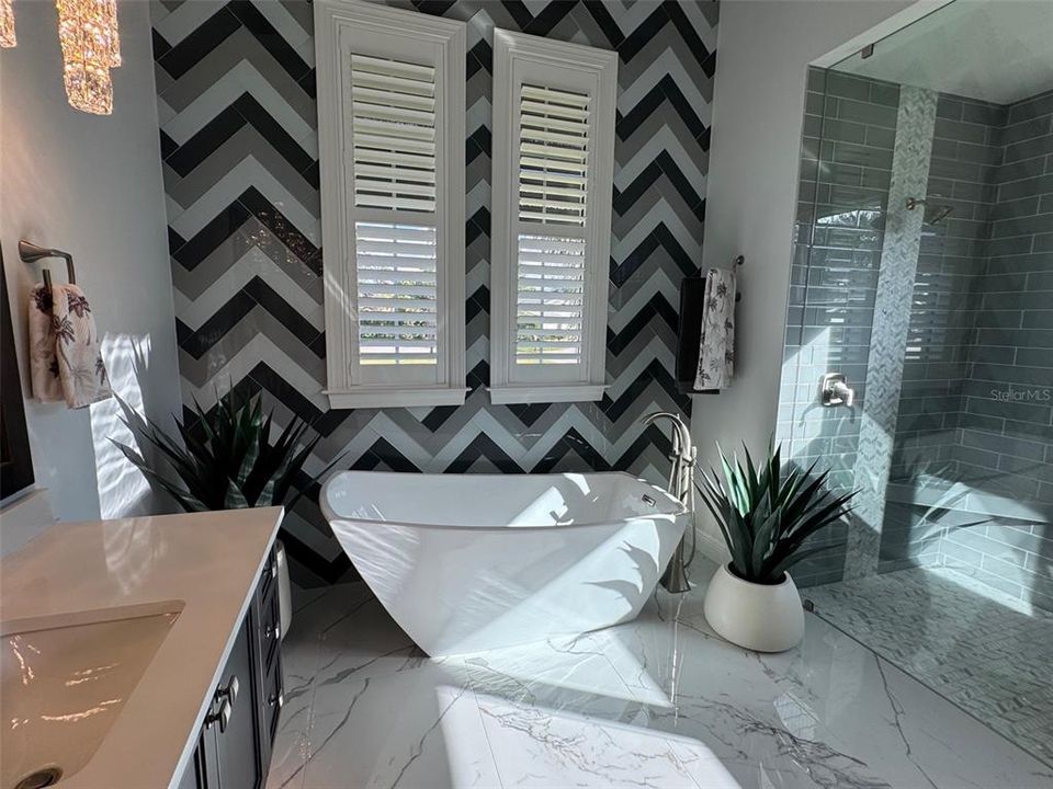 For Sale: $2,785,000 (3 beds, 4 baths, 3943 Square Feet)