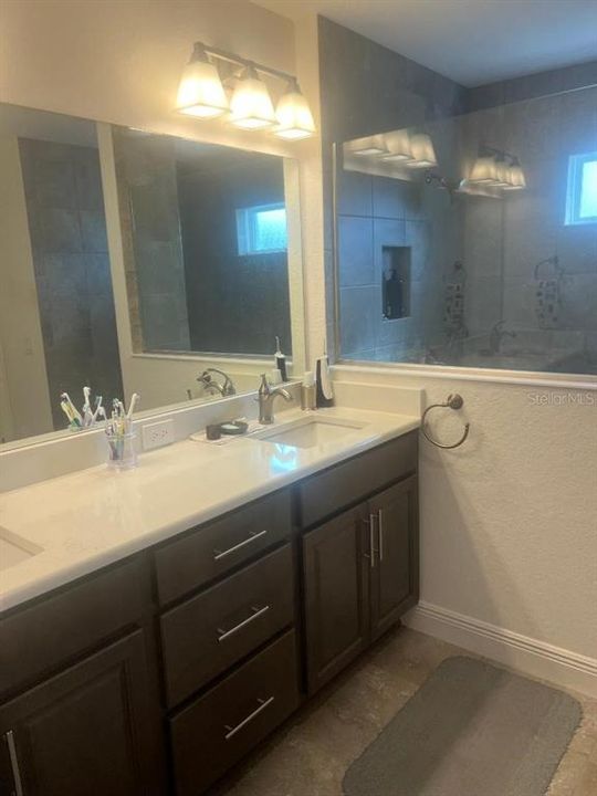 For Sale: $387,500 (4 beds, 2 baths, 2003 Square Feet)