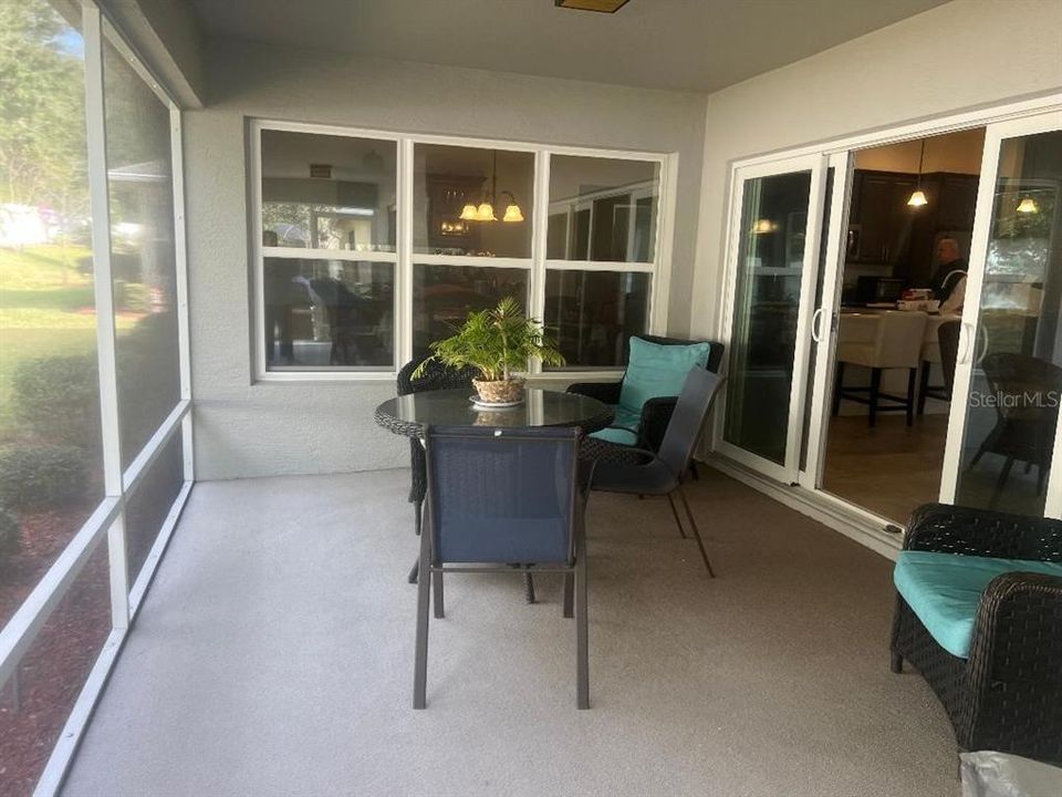 For Sale: $387,500 (4 beds, 2 baths, 2003 Square Feet)