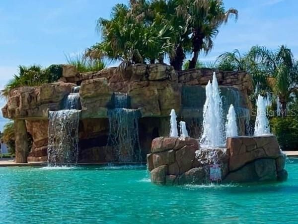 For Sale: $387,500 (4 beds, 2 baths, 2003 Square Feet)