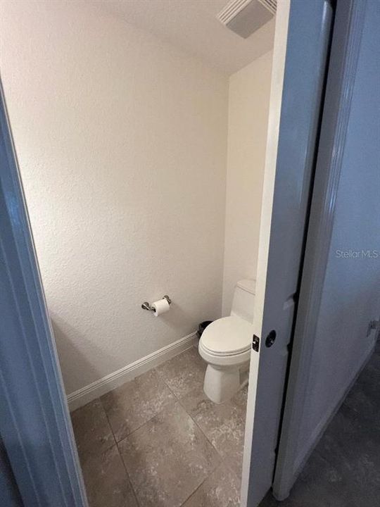 For Sale: $387,500 (4 beds, 2 baths, 2003 Square Feet)