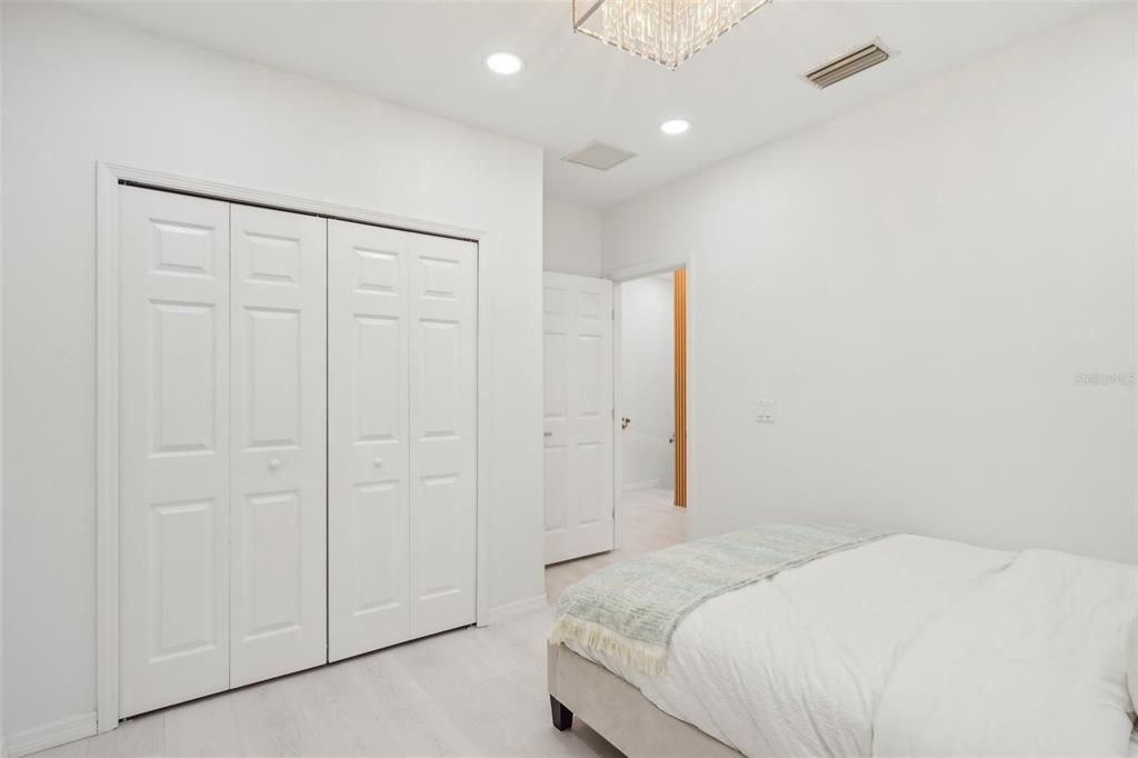 В аренду: $3,200 (3 спален, 2 ванн, 2067 Квадратных фут)