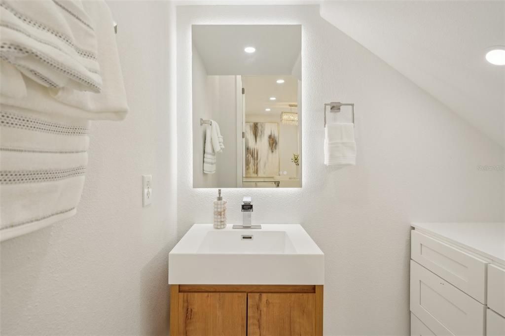 В аренду: $3,200 (3 спален, 2 ванн, 2067 Квадратных фут)